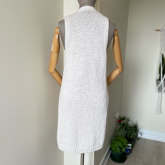 Long Knitted Vest - Picture 3 of 10